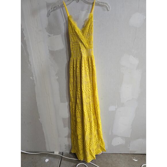 Vici Dresses & Skirts - VICI Yellow Lace Crochet Maxi Dress Deep V Size Small